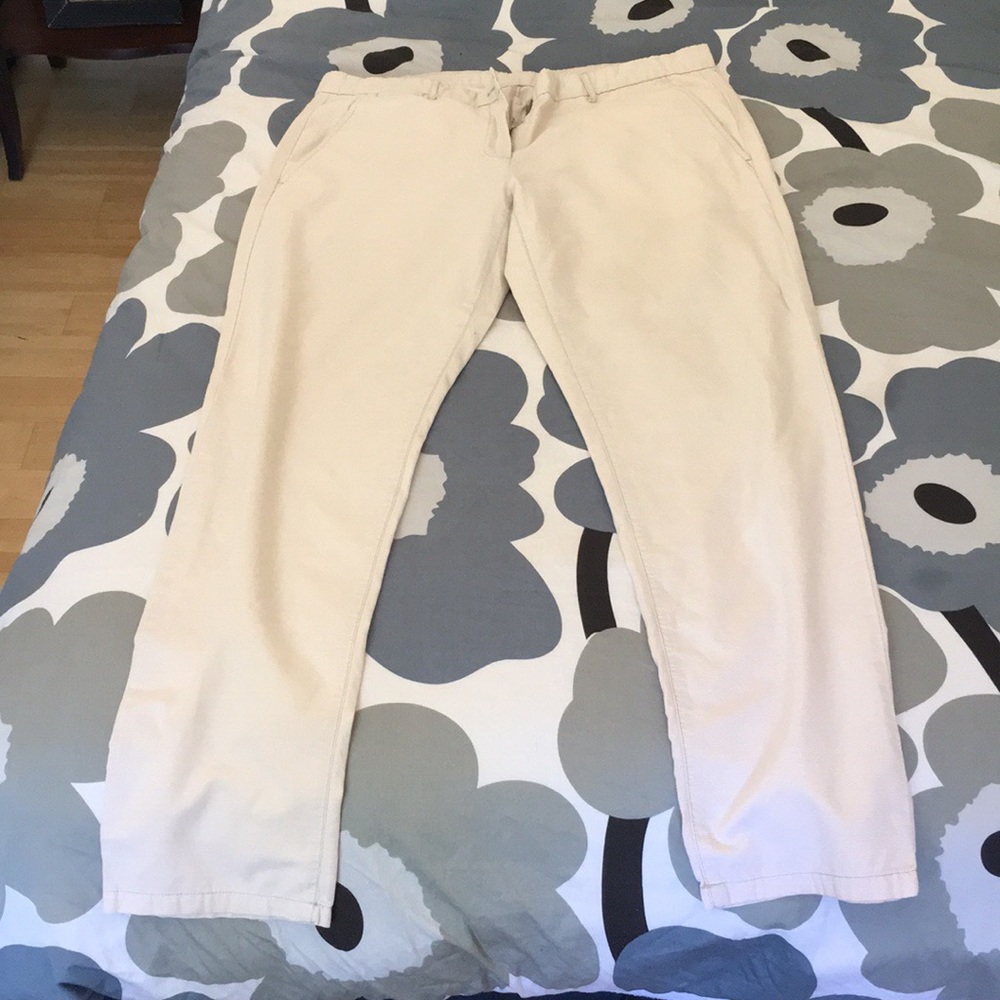 Gap khakis